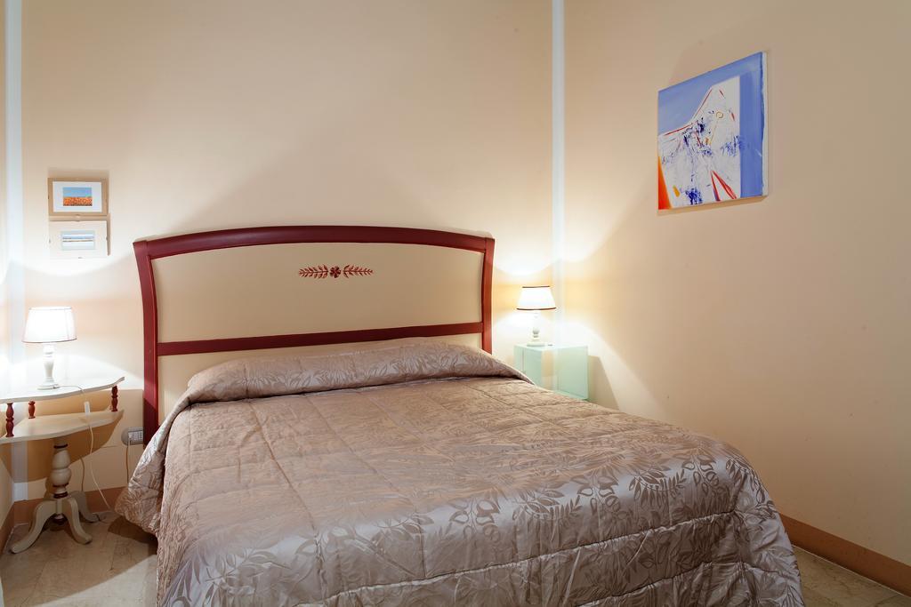 Cavour33 Bed & Breakfast มาสซา ภายนอก รูปภาพ