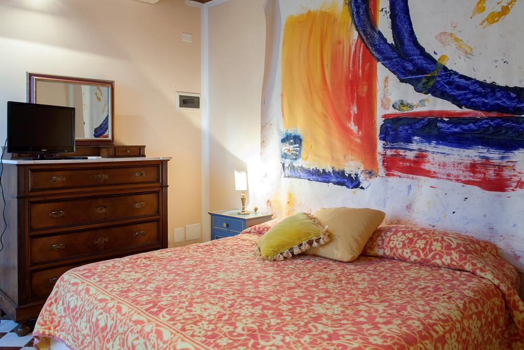 Cavour33 Bed & Breakfast มาสซา ภายนอก รูปภาพ